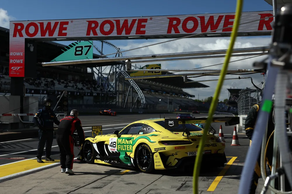 Comtoyou Racing fährt zu einem dominanten Sieg auf dem Nürburgring, kann die Titelfeierlichkeiten des Mercedes-AMG Team Mann Filter jedoch nicht verhindern – Galerie 2 – Foto 1