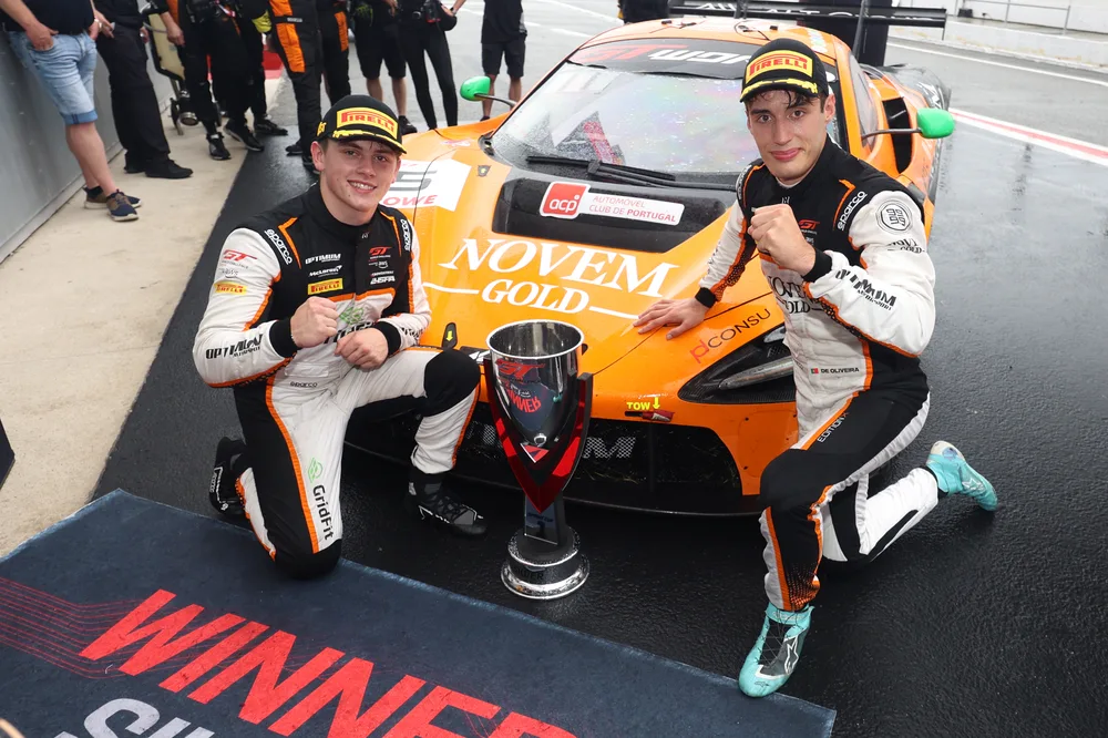 Rennen 1: Aka und Pereira gewinnen spannendes Rennen im Regen für Tresor Attempto Racing – Galerie 2 – Foto 4