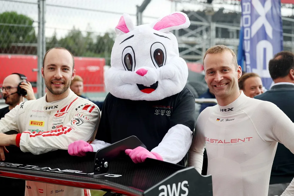 GT World übersteht den Sturm auf dem Circuit de Barcelona-Catalunya, während die Sprint Cup-Saison zu Ende geht – Galerie 2 – Foto 7