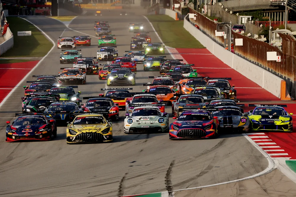 Die Sportwagen-Rennsuperstars, gegen die Max Verstappen in Portimão antritt